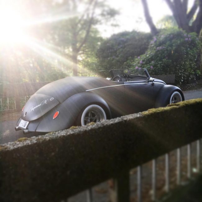 This Guy Transformed A 1961 VW Beetle Deluxe Into A Black Matte ...