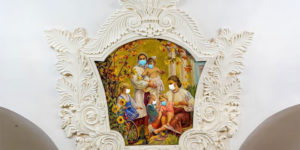 Mosaic Frescoes at Kievskaya Metro Station in Moscow Are Wearing Face Masks and Remind Us About Safety