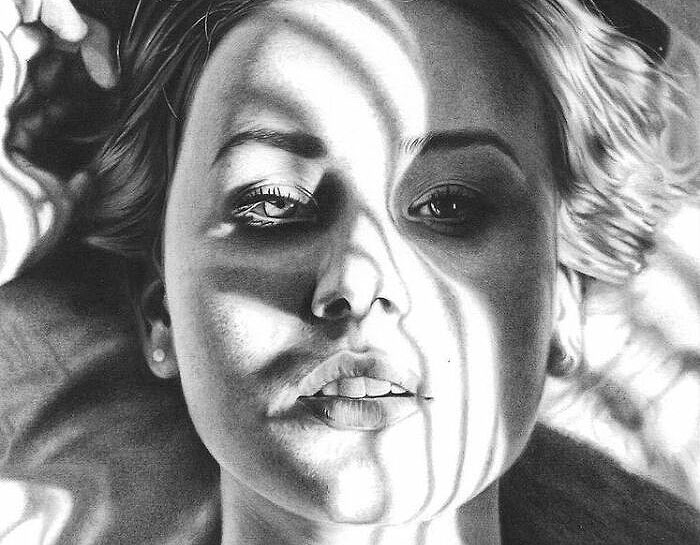 22-Year-Old Artist Creates Hyper-Realistic Pencil Drawings