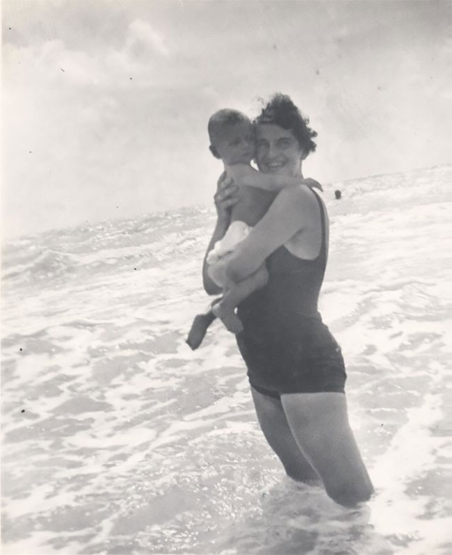 Before Bikini: Cool Photos of Women in Swimsuits From the 1930s ...