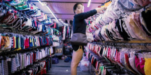 Calm Before the Storm: Photographer Captured Nightlife in Wuhan Market Before Pandemic