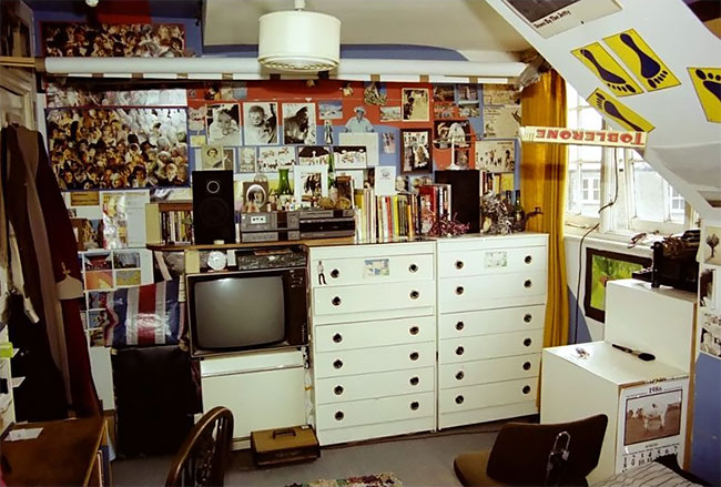 Cool Photos Show What Bedrooms of Teenagers Looked Like in the 1980s ...