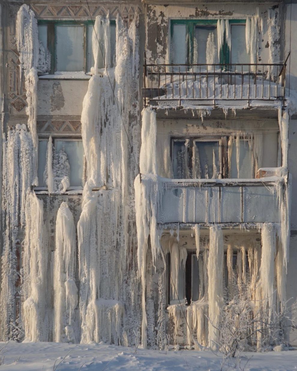 “Frozen Apartments of Vorkuta”: Incredible Photos from The Heart of The ...