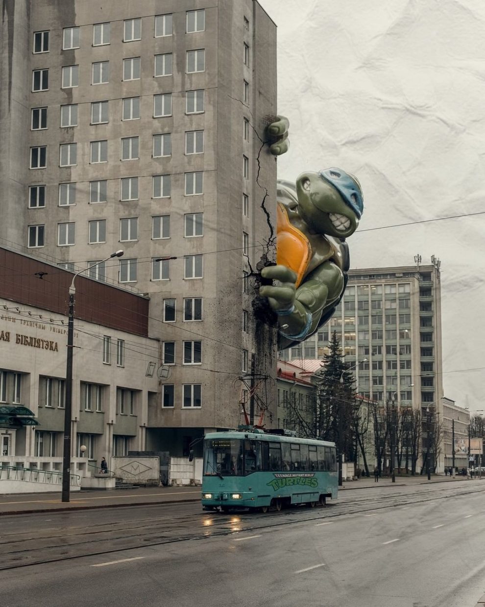 Giant Ninja Turtle Takes Over Minsk: Huge Leonardo Is Exploring the ...