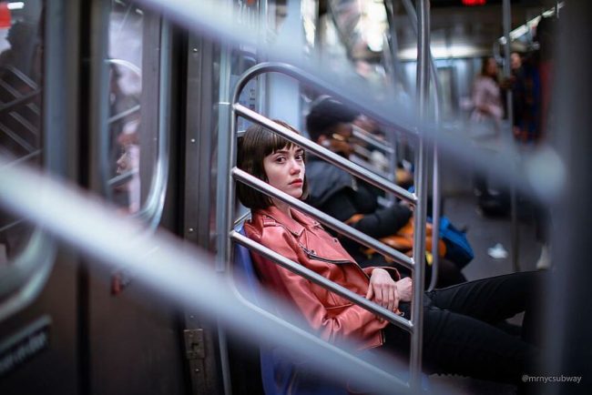 A Photographer Takes Pictures Of Random People On The Subway And The Result Is Incredible 606c161fa6f1e 880