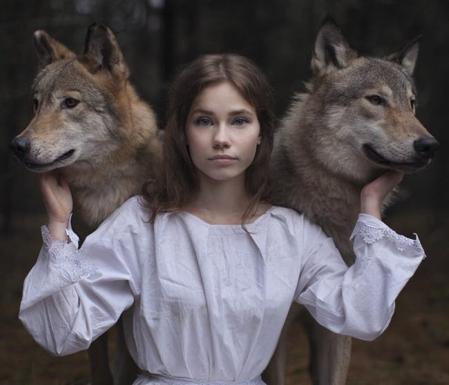 Russian Photographer Takes Portraits With Real Animals And People Say ...