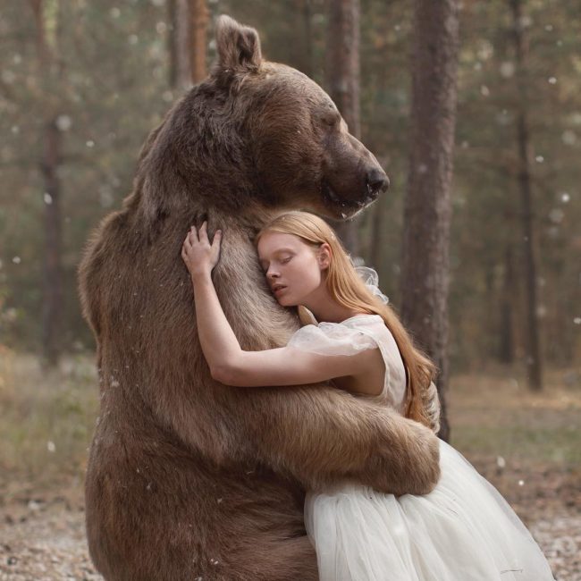 Russian Photographer Takes Portraits With Real Animals And People Say ...