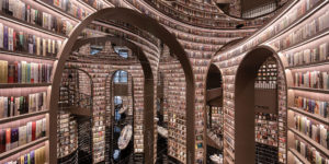 Mirrored Ceiling Makes Bookstore Look Like an Infinite Library