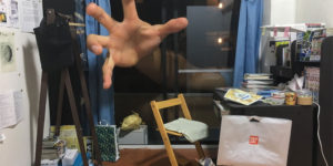 Artist Crafts Genius Functioning Mini Interior Dioramas in His Walls
