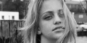 Sensual Black and White Portrait Photos of Goldie Hawn Taken by Joseph Klipple in 1964