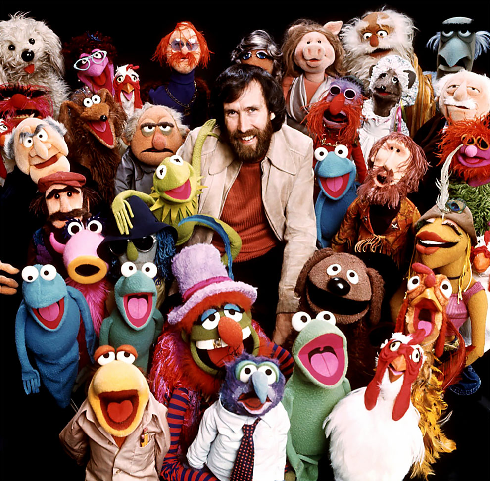 Amazing Photographs Of Jim Henson Posing With His Muppets From The 