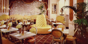 Vintage Photos of Ugly Restaurants in the USA From the Mid-20th Century