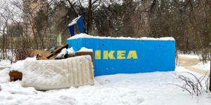 Russian Artist Creates Superb Snowy Street Art and Installations
