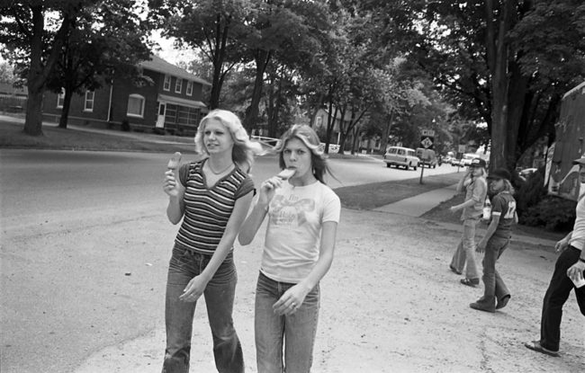 Fascinating Nostalgic Black and White Photos of Daily Life in Michigan ...