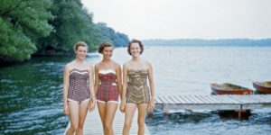 Vintage Found Photos of ’50s Young Girls in Swimsuits