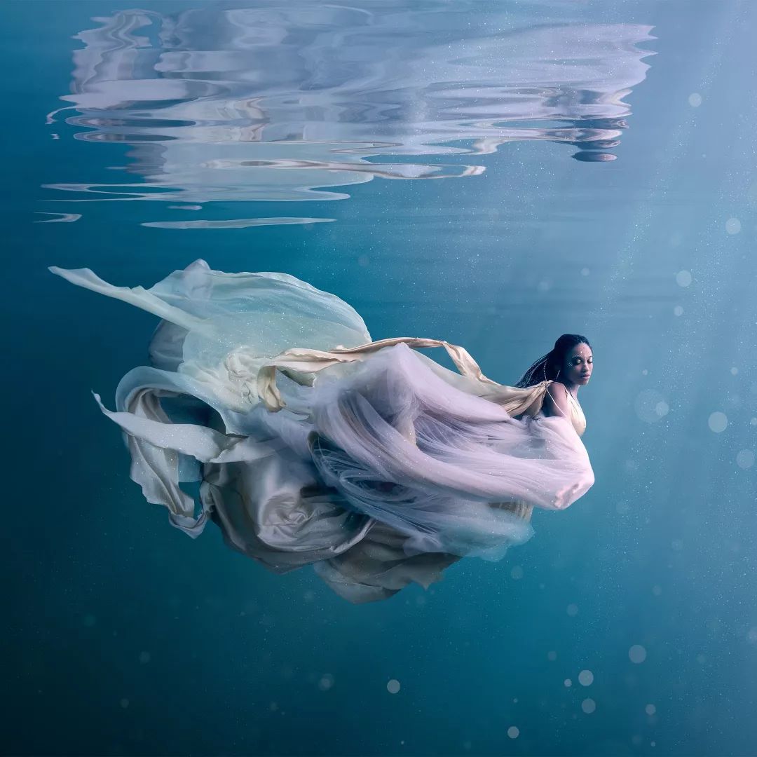Sleeping Waters: Charlotte Bories Creates the Most Beautiful Underwater ...