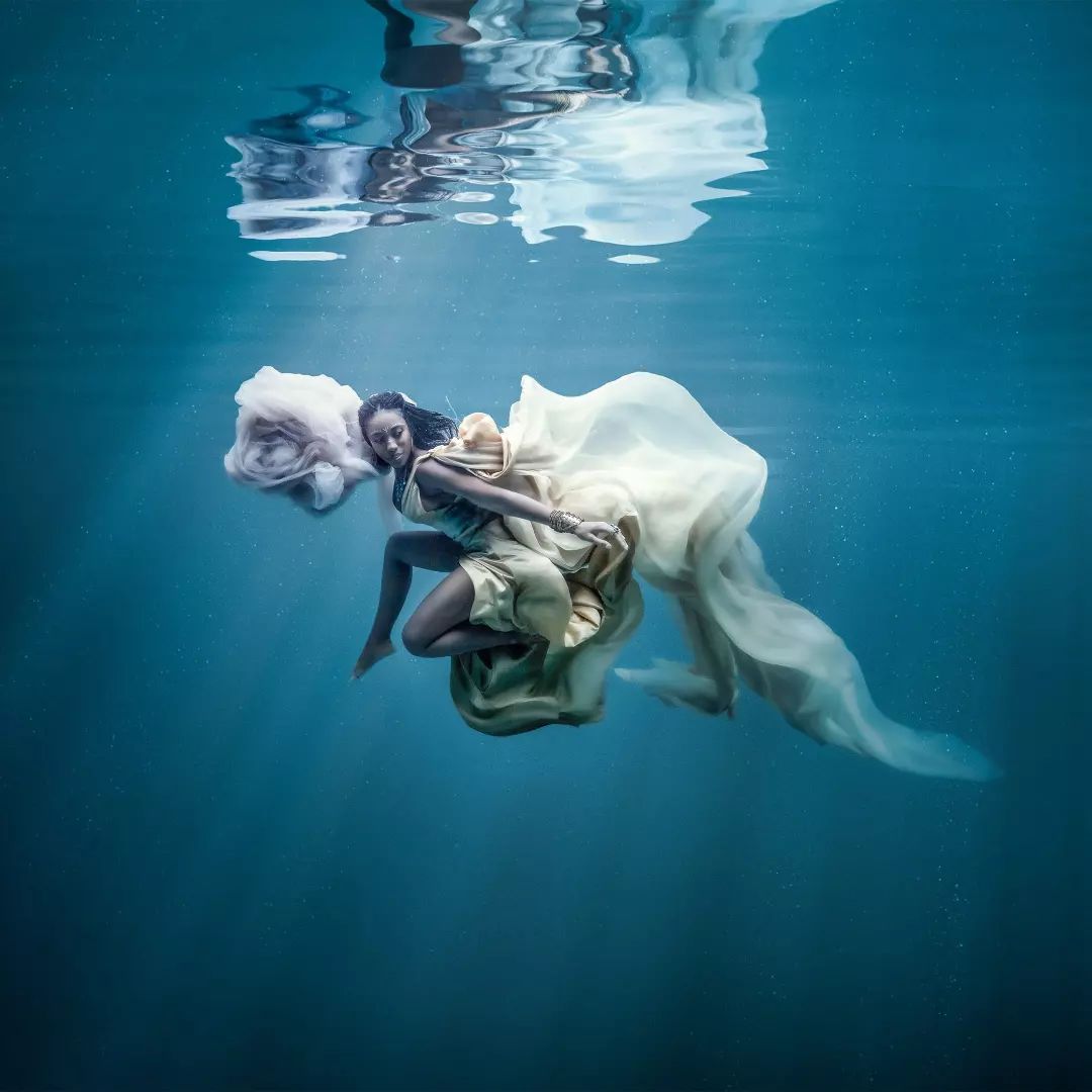 Sleeping Waters: Charlotte Bories Creates the Most Beautiful Underwater ...