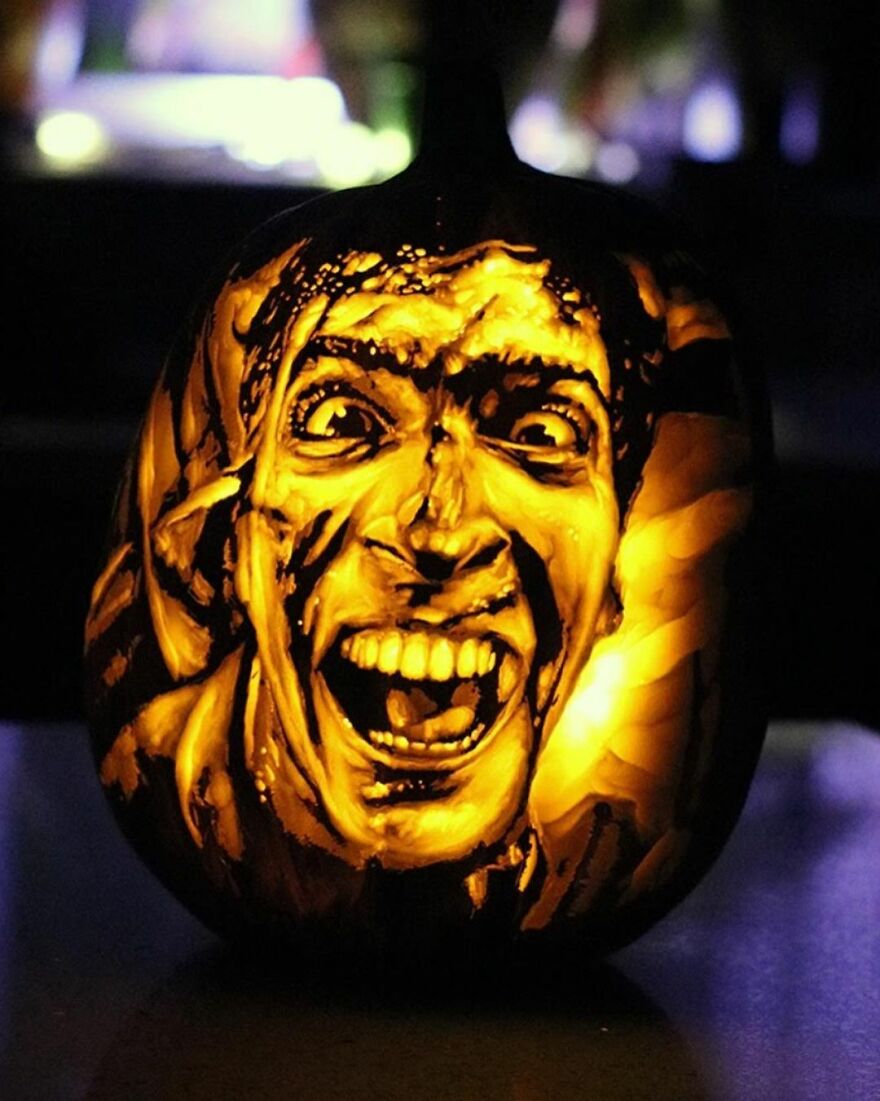 This-Artist-Takes-Pumpkin-Carving-To-Another-Level-And-Its-Scarily-Good-6374e0deee53b__880
