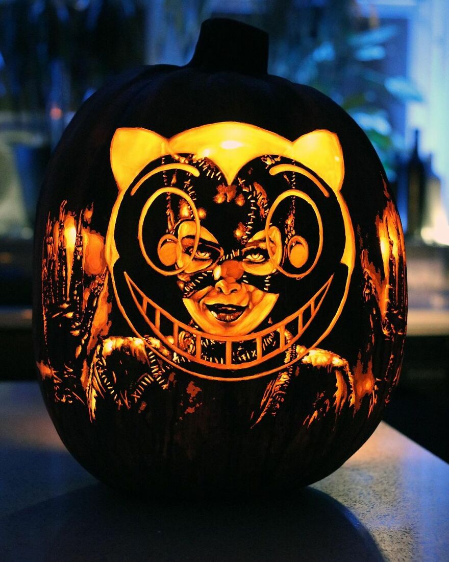 This-Artist-Takes-Pumpkin-Carving-To-Another-Level-And-Its-Scarily-Good-6374e0f55daeb__880