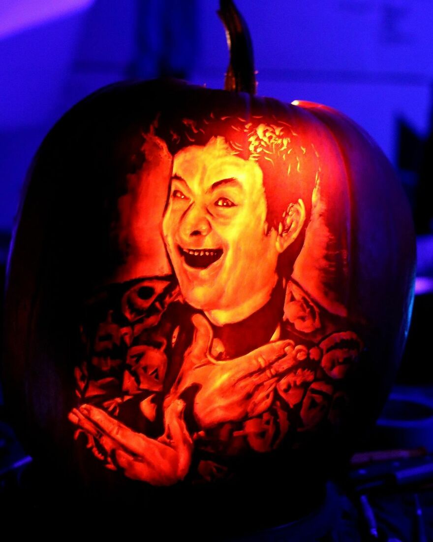 This-Artist-Takes-Pumpkin-Carving-To-Another-Level-And-Its-Scarily-Good-6374e12485349__880