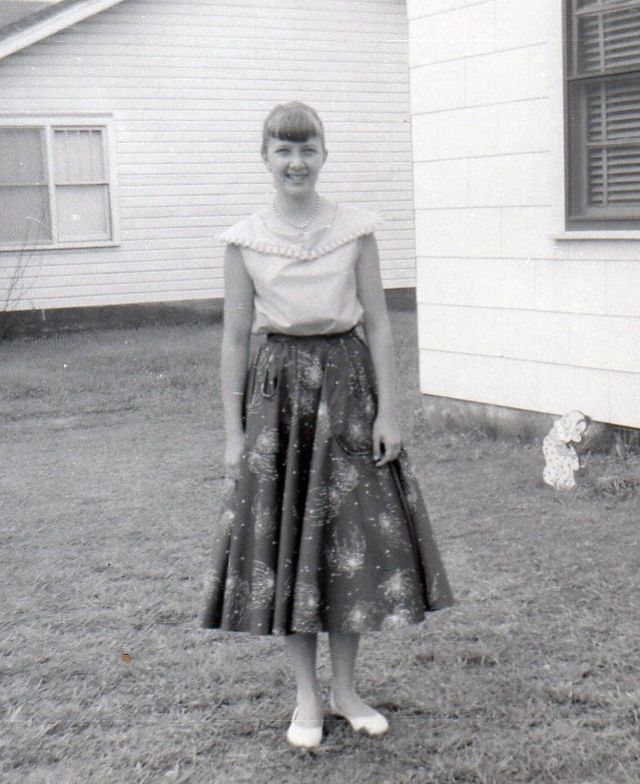 1950s-teenage-girls-19