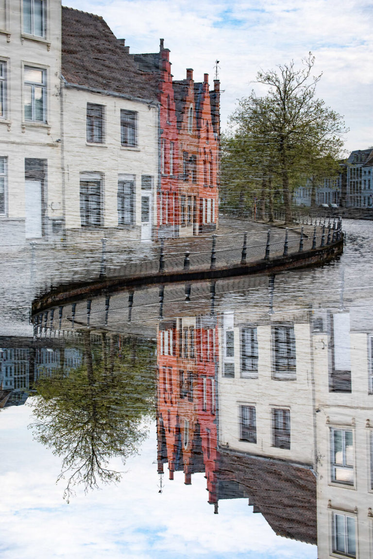 The Photographer Took Surreal-Looking Images of Cities and Landscapes ...