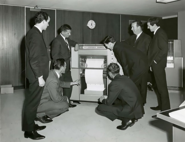 A Look Back at the Workplaces and Offices of the 1970s and 1980s ...