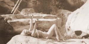 The Original Blonde Bombshell: Stunning Photos of Jean Harlow Taken by Edwin Bower Hesser in 1929