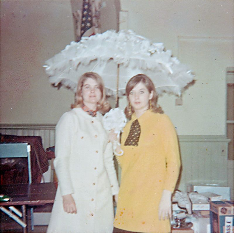1960s-female-fashion-13