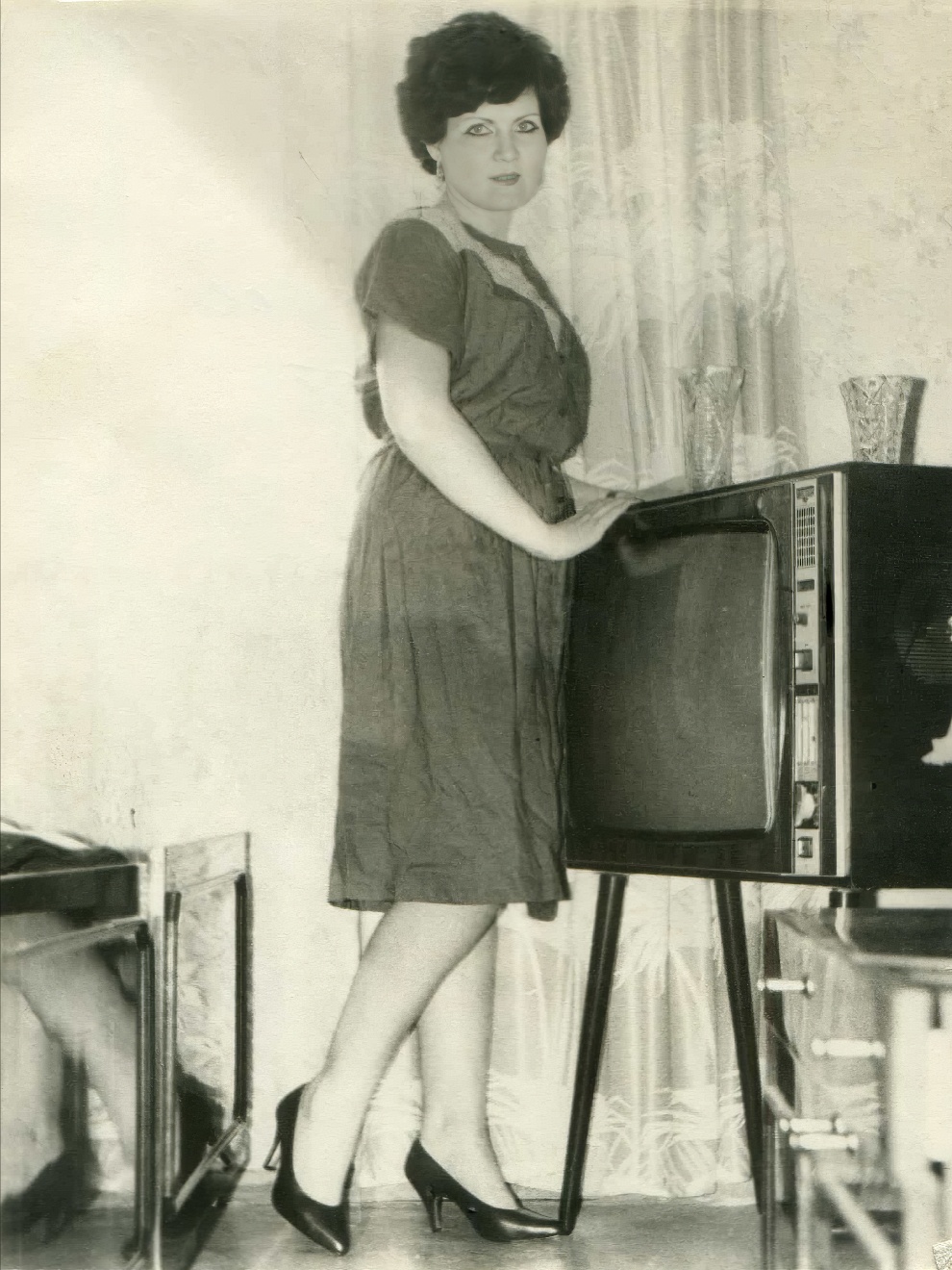 Soviet People With First Tv Sets 12 
