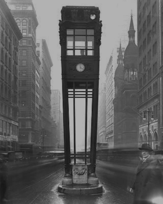 New York Traffic Signal Tower 3