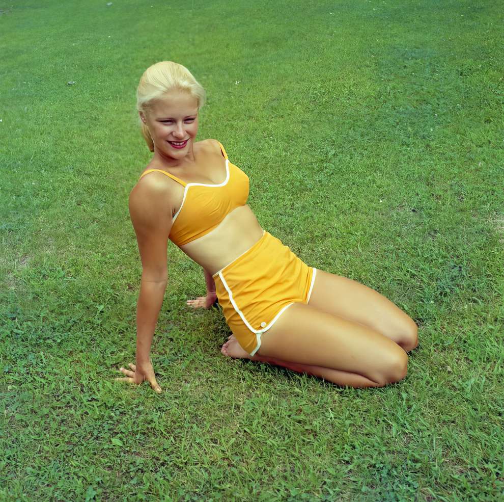 1960s Swimsuits 38 