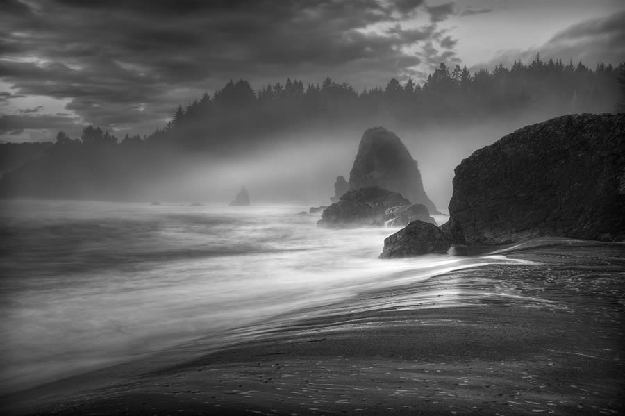 Refocus Landscape Black And White Photography Awards 2024 23