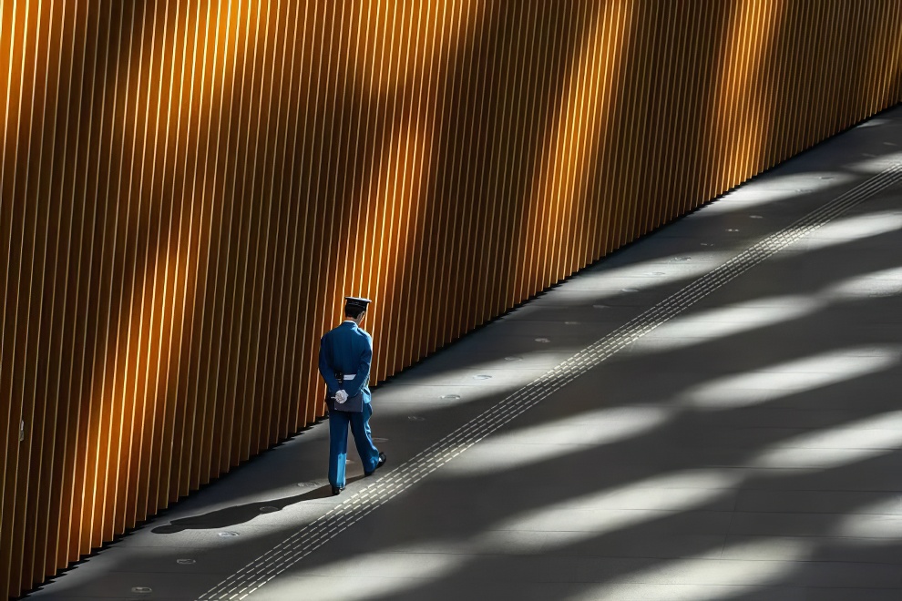 Minimalist Street Photography Awards 17