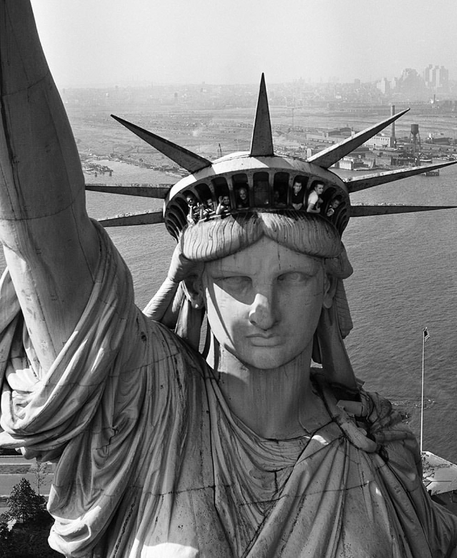 Tourists In The Statue Of Libertys Crown 2