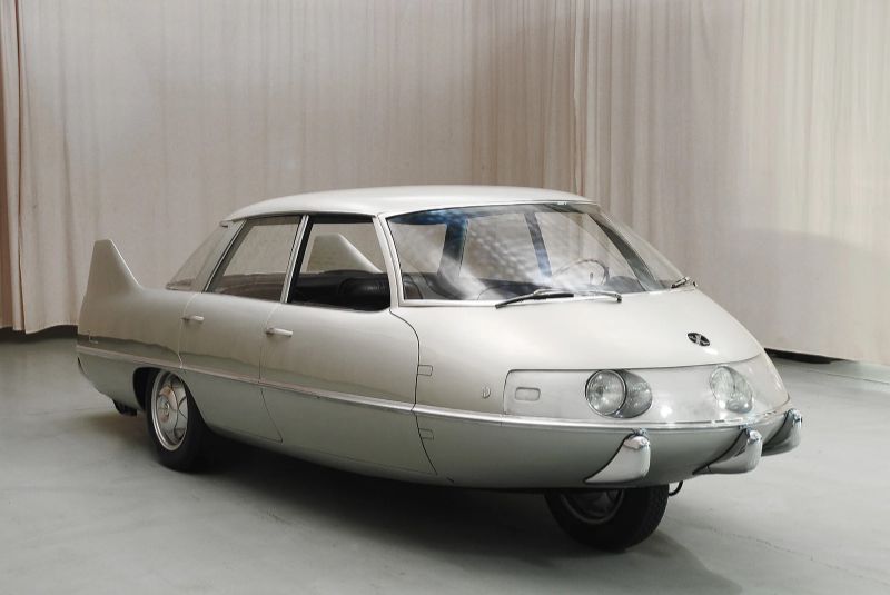 1960 Pininfarina X Sedan 2