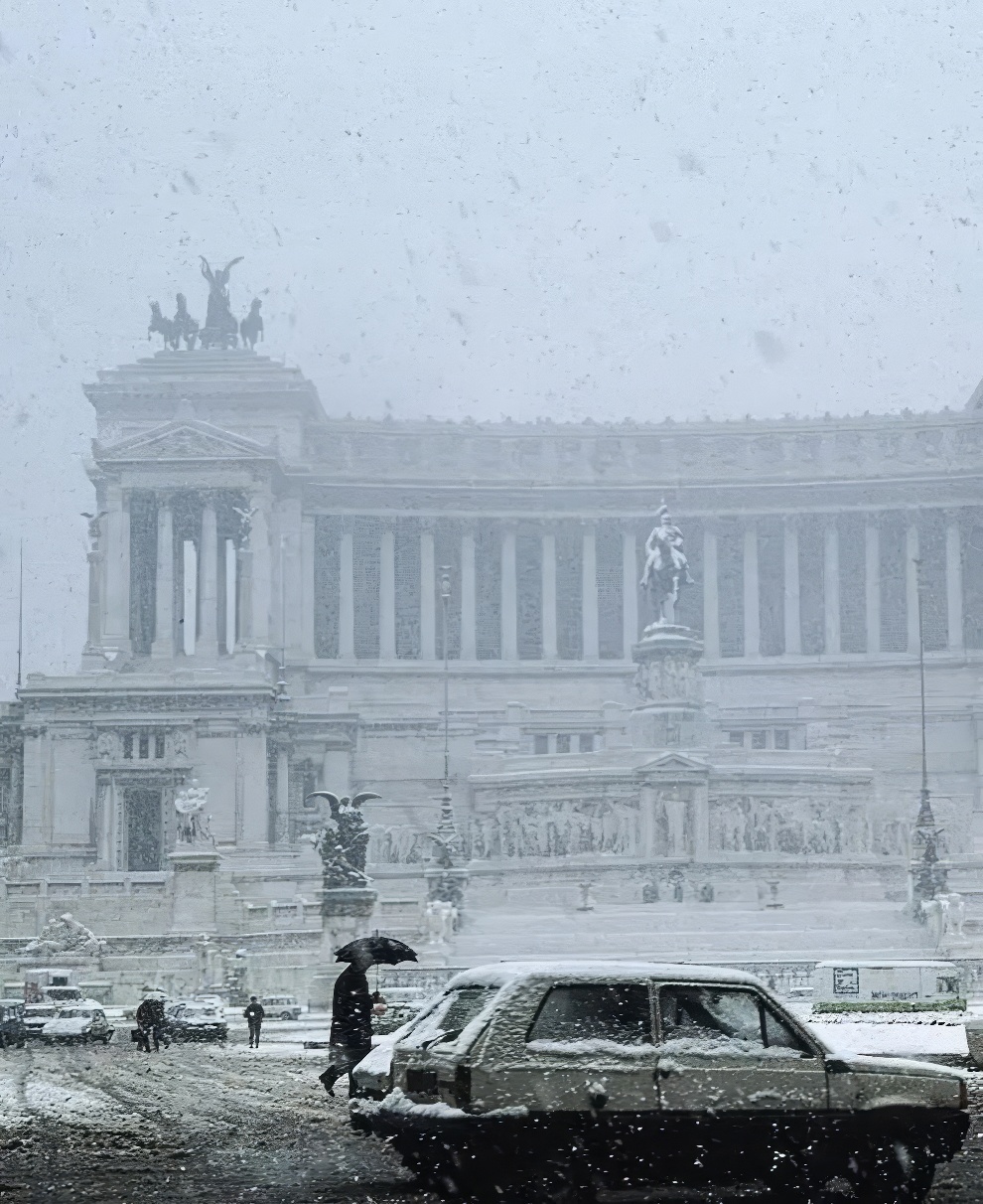 Snowfall In Rome 2