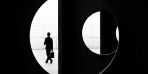Spectacular Street Winning Photos From The 2025 Minimalist Photography Awards