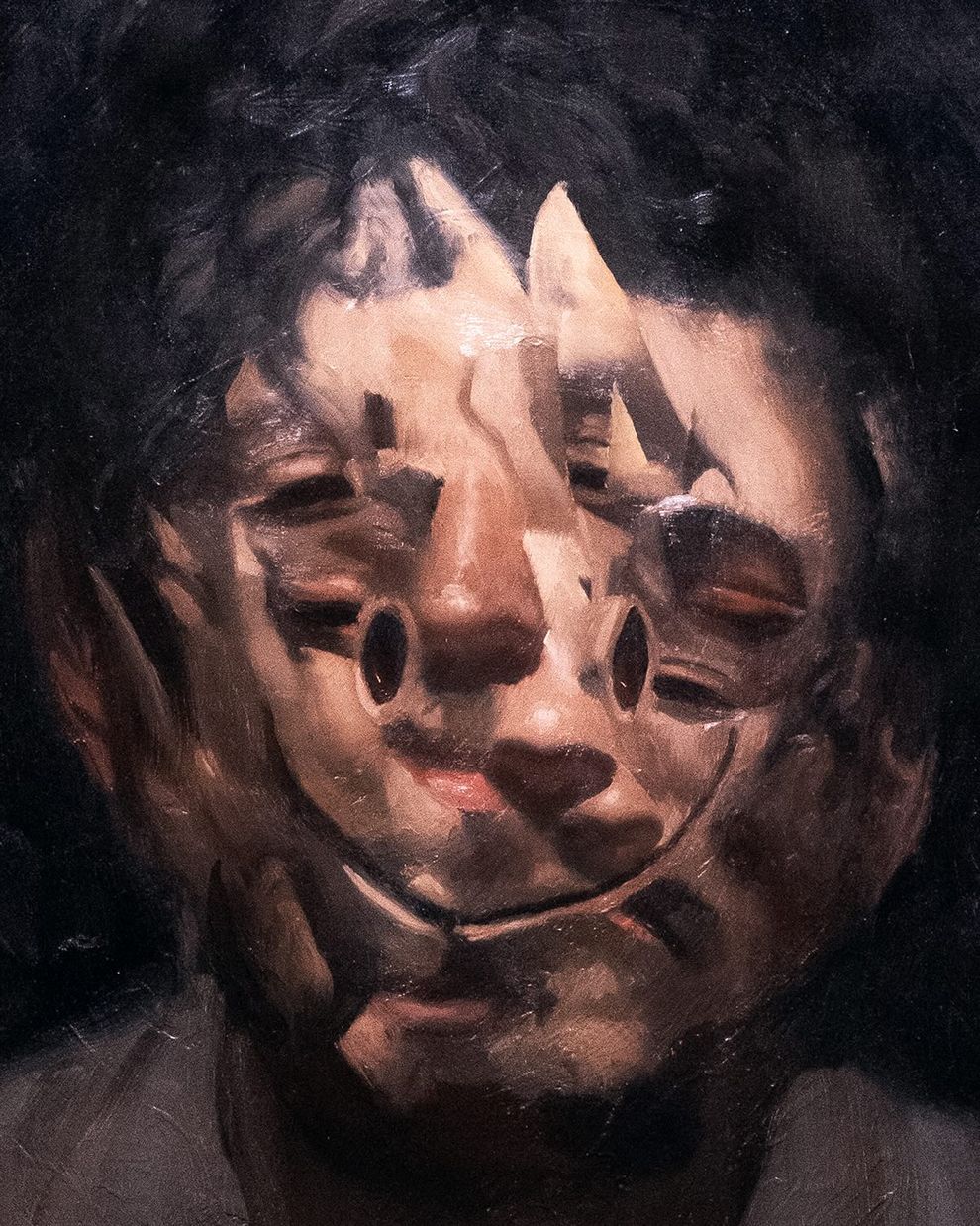 راندي أورتيز: رؤى مظلمة مشحونة بالرموز من زيت اللوحة ورصاص الجرافيت
تصميم تثق به — التصميم اليومي منذ ٢٠٠٧