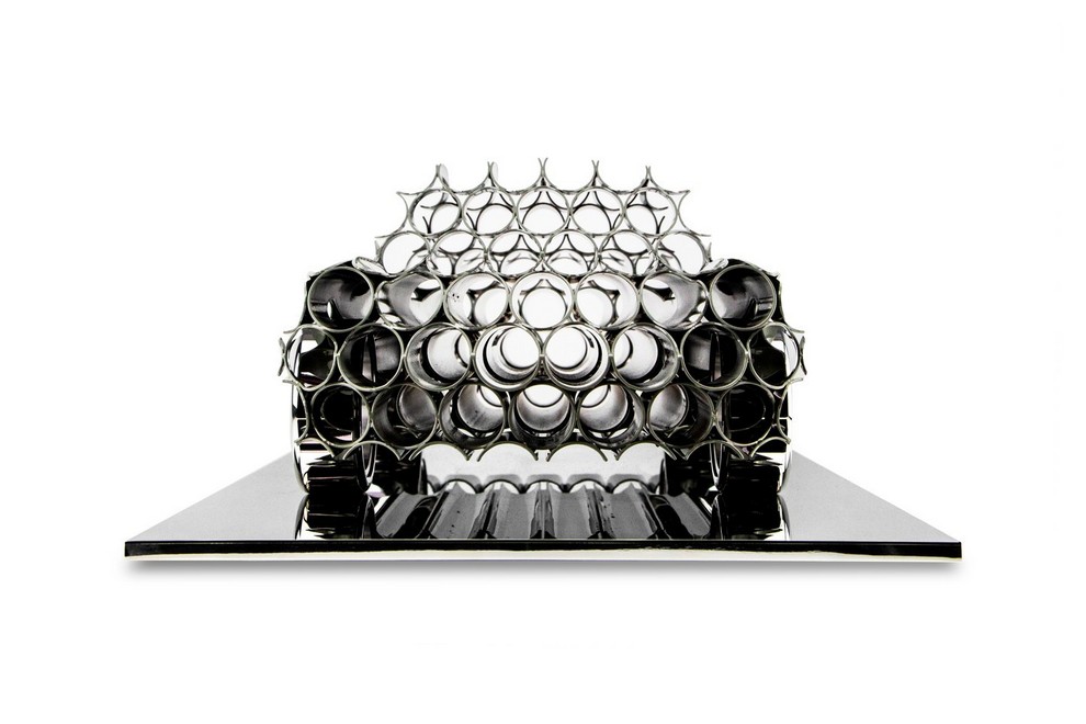 أنتوان دوفيلو
روائع سياراتية تمزج الدقة المعمارية بشغفٍ عميقٍ لمنحنيات السباقات الكلاسيكية